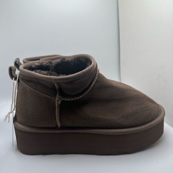 CUSHIONAIRE Women's Genuine Suede pull platform boot +Memory Foam 9.5 TAUPE - Picture 1 of 7